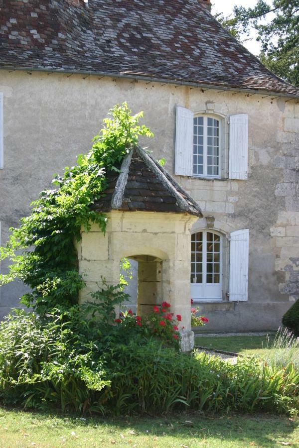 Château La Gentilhommière du Puits Notre-Dame 30 rue de l'église 24110 Saint Léon sur l'Isle Saint-Leon-sur-l'Isle Exterior foto