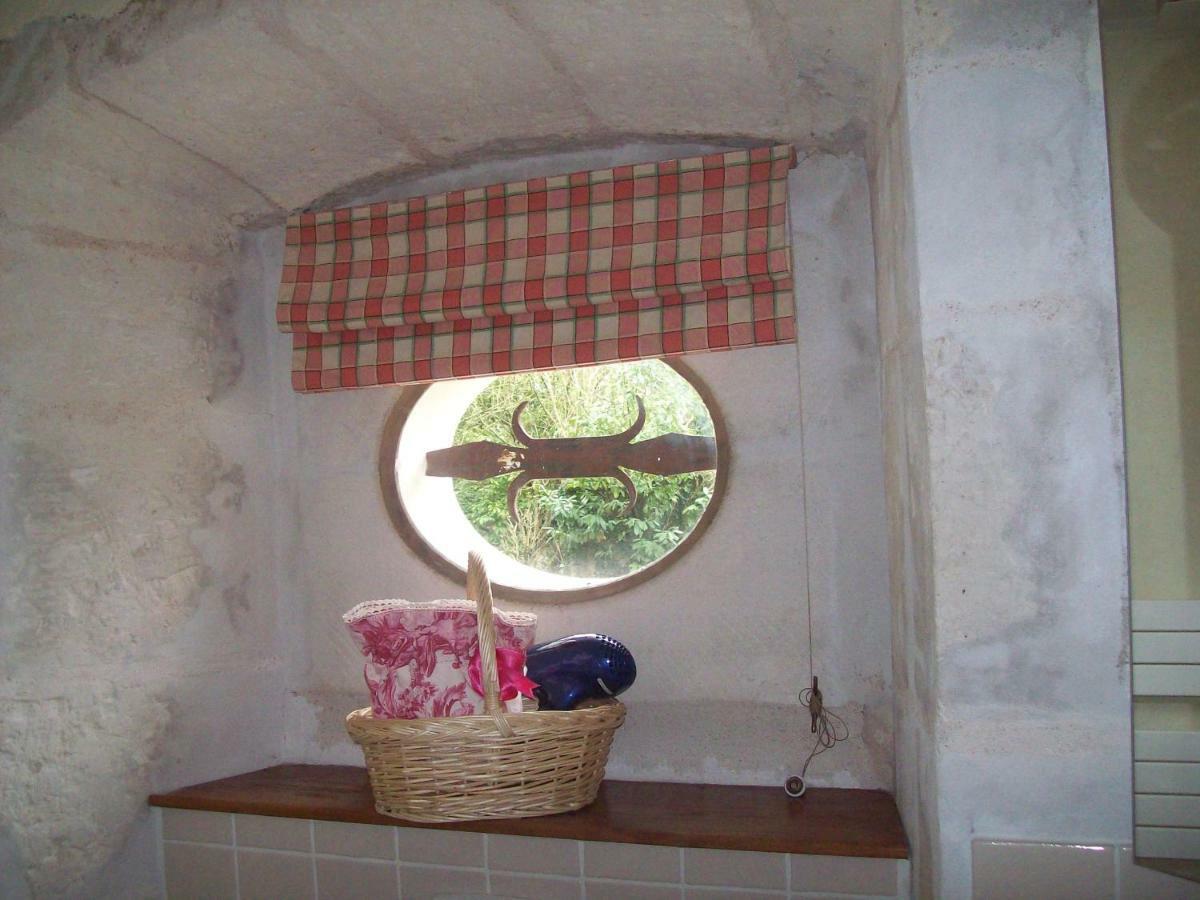 Château La Gentilhommière du Puits Notre-Dame 30 rue de l'église 24110 Saint Léon sur l'Isle Saint-Leon-sur-l'Isle Exterior foto